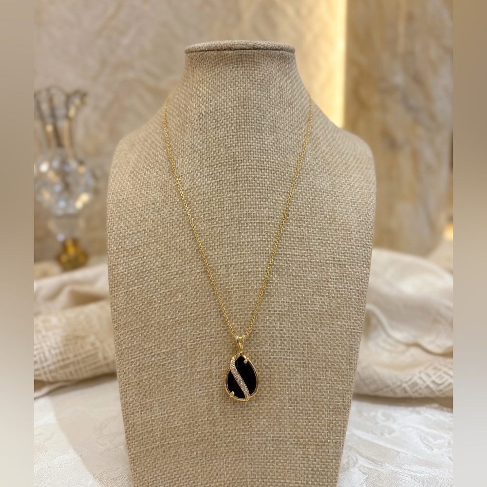 Vintage 14K Gold Filled Black Rhinestone Pendant Necklace Gold Tone 18"